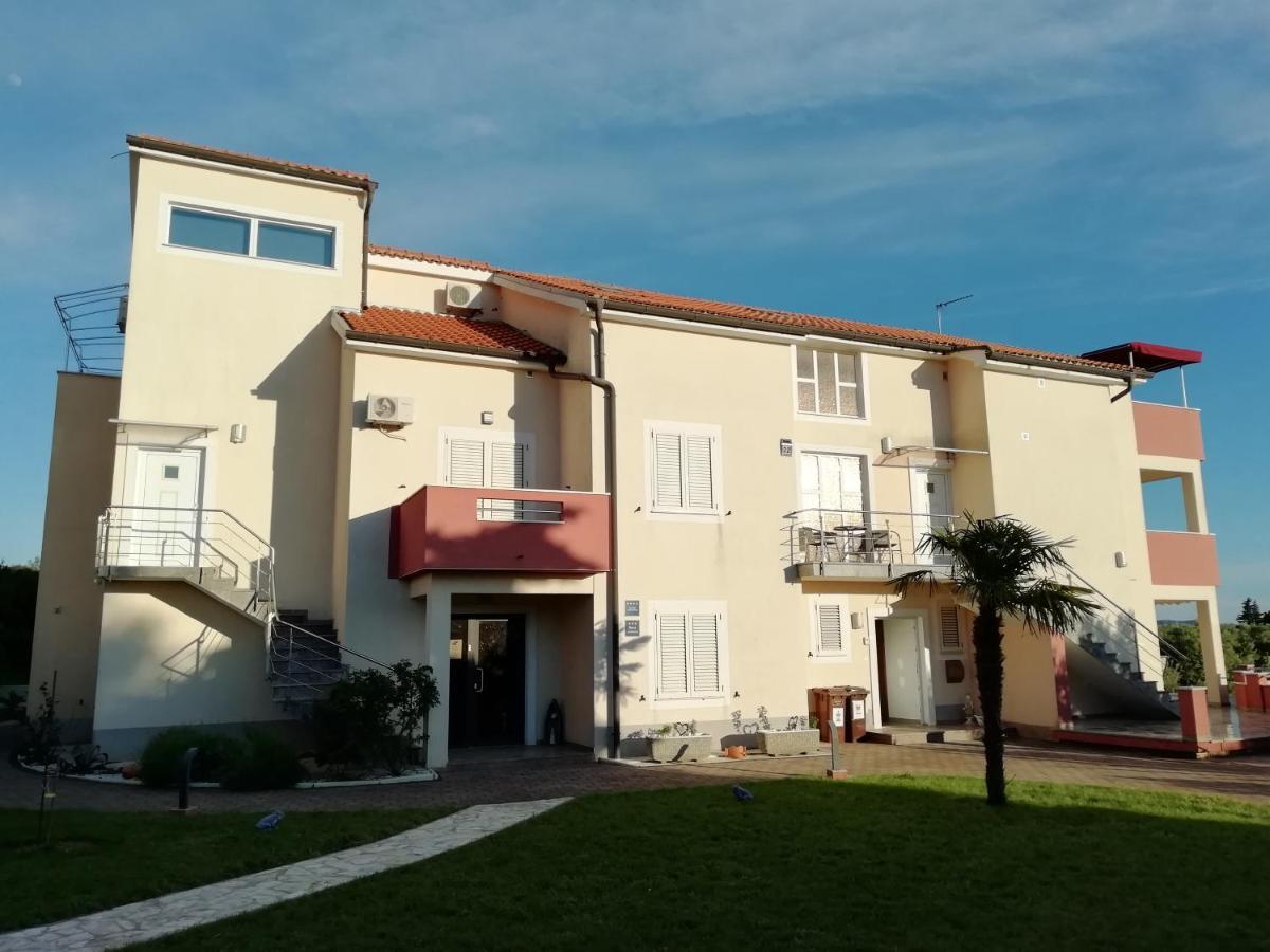 Villa „Drei Palmen“ سفيتي فيليب ياكوف المظهر الخارجي الصورة